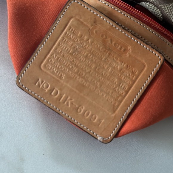 Coach Hampton signature leather canvas shoulder Bag EUC - Picture 7 of 8